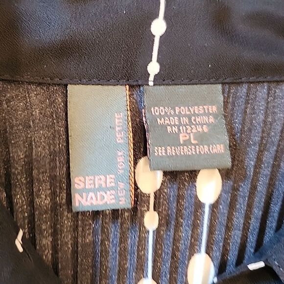 Floral bell sleeve button down shirt size Petite L - Picture 6 of 8